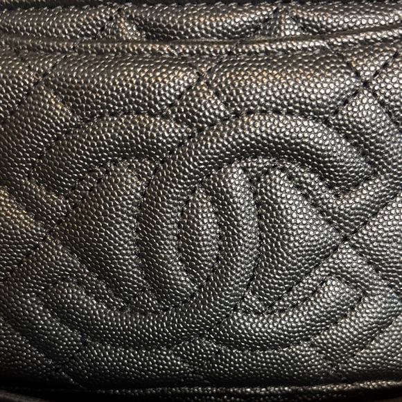 Chanel VIP Precision Black Quilted Crossbody Bag - Picture 5 of 7